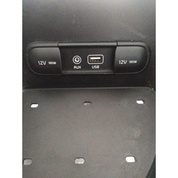 Tomada Usb Entrada 12v E Aux Kia Sportage Ex 2017 2018 