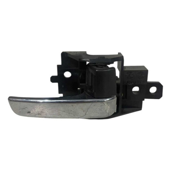 Maçaneta Int Porta Tras Direita Mitsubishi Pajero Sport 2021 Traseira