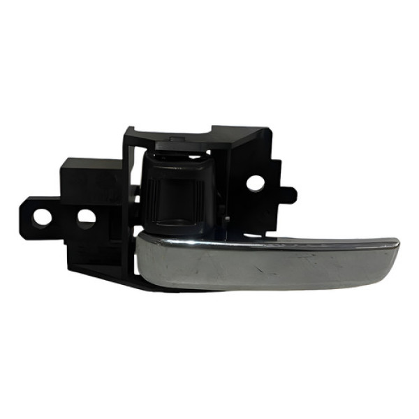 Maçaneta Interna Tras Esq Mitsubishi Pajero Sport 2021 Prata Traseira