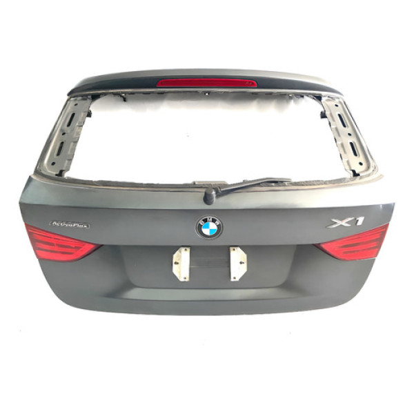 Tampa Traseira Bmw X1 2010 A 2015 Original (sem Acessórios) Prateado