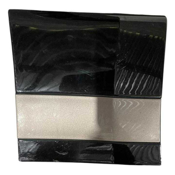 Acabamento Para-lama Esquerdo Velar R Dynamic 2019 Bege