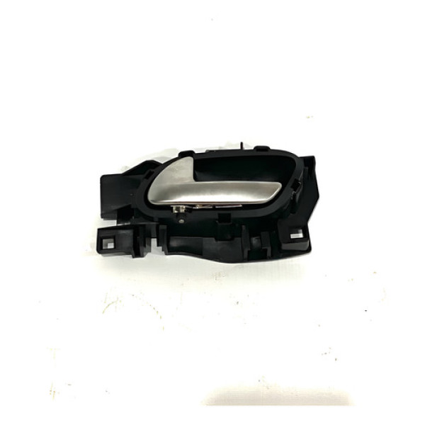 Maçaneta Interna Dianteira Esquerda  Peugeot 208 Griffe 2022 Dianteira