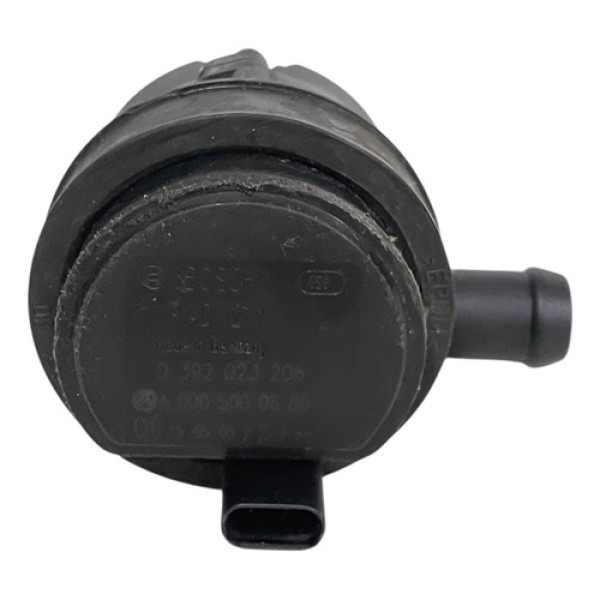 Bomba De Água Auxiliar Mb Gla 200  1.6 Turbo 2015