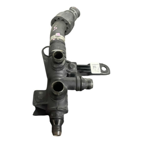 Flange Distribuiçao Agua Radiador  Velar R Dynamic  2019