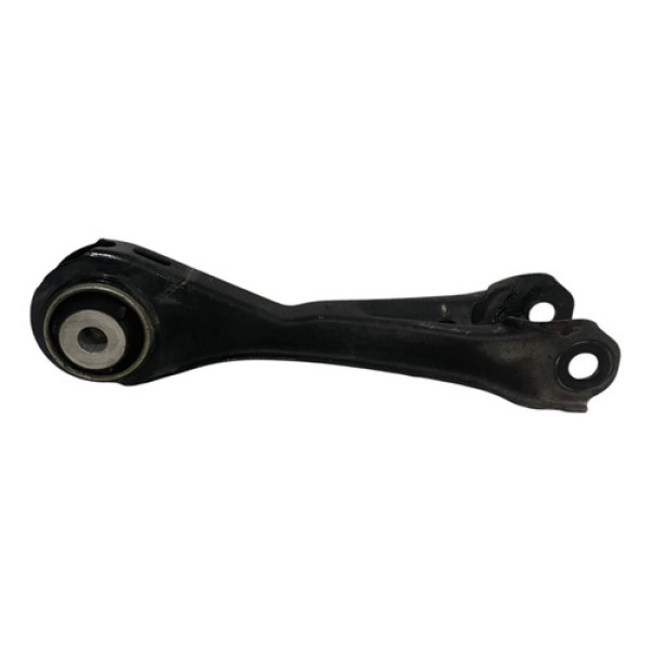 Braço De Suspensão Traseiro Direito Gla 200 1.6 Turbo 2015